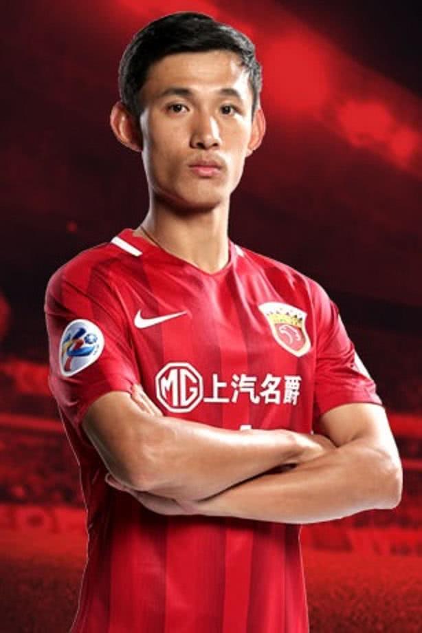 英雄联盟官网-芝加哥公牛训练开放日，今夜队长鼓劲引欢呼，中超在即，赛程密集仍需轮换的简单介绍