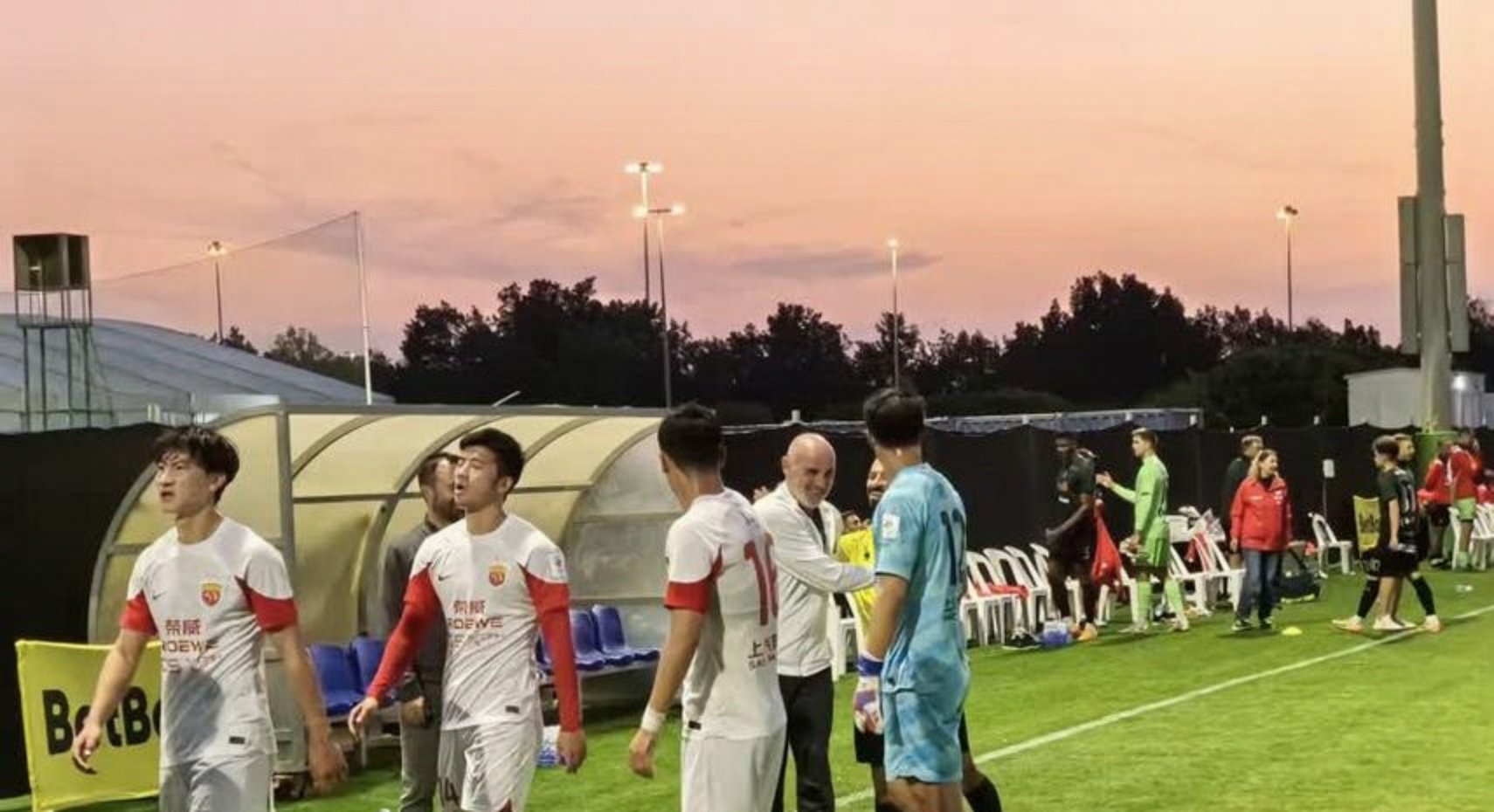 英雄联盟赛程-中超冲刺阶段再迎强敌，里尔豪取连胜，主帅态度：媒体盛赞，心理建设被强调的简单介绍